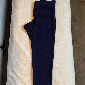 Women’s activewear leggings